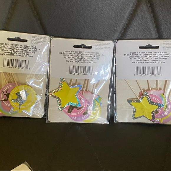 Unicorn Cupcake Wrappers & matching Cupcake picks - Picture 8 of 10